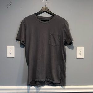 ESNTLS Large T-shirt